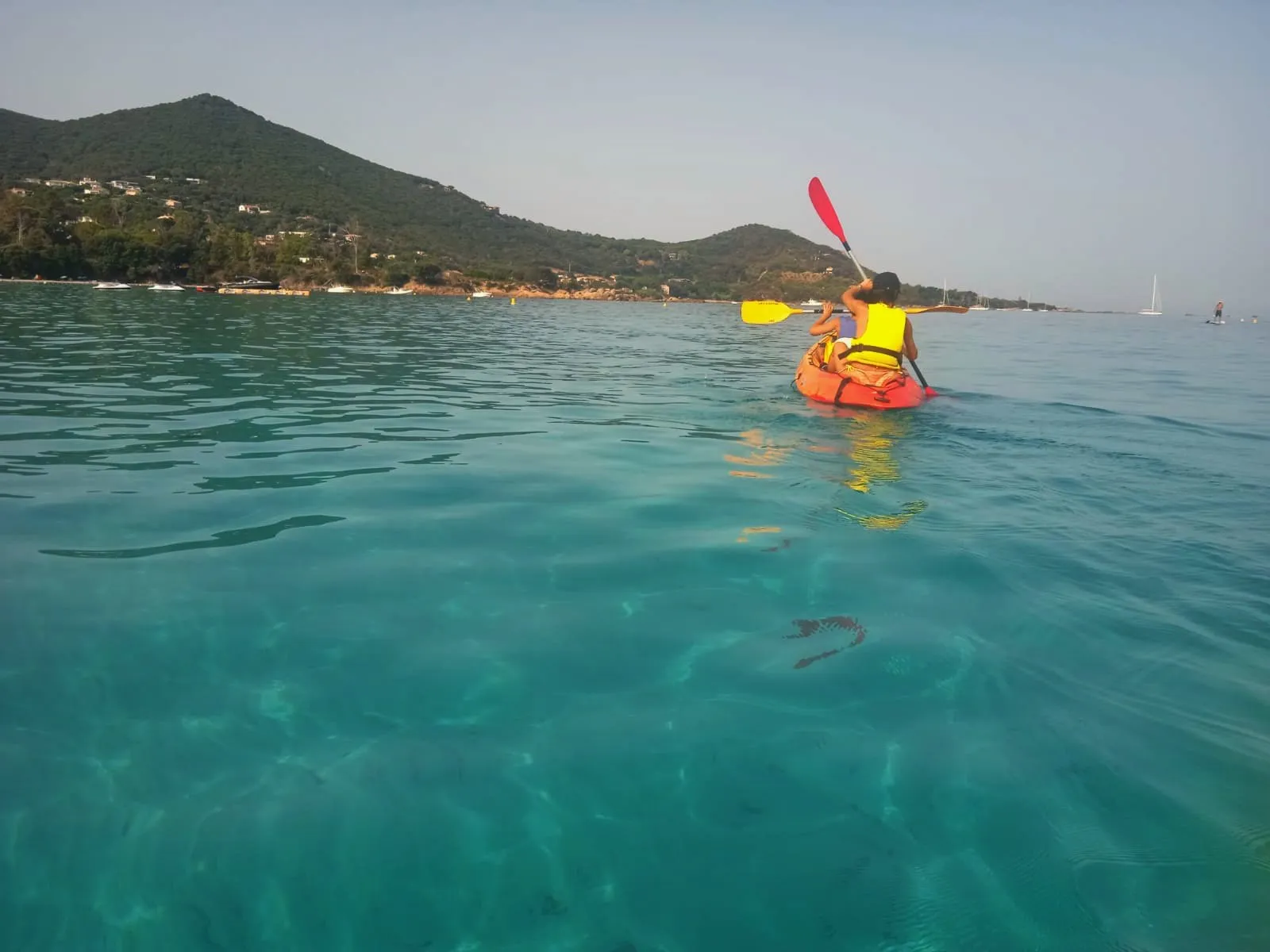 Kayak de mer près de la Plage d'Argent